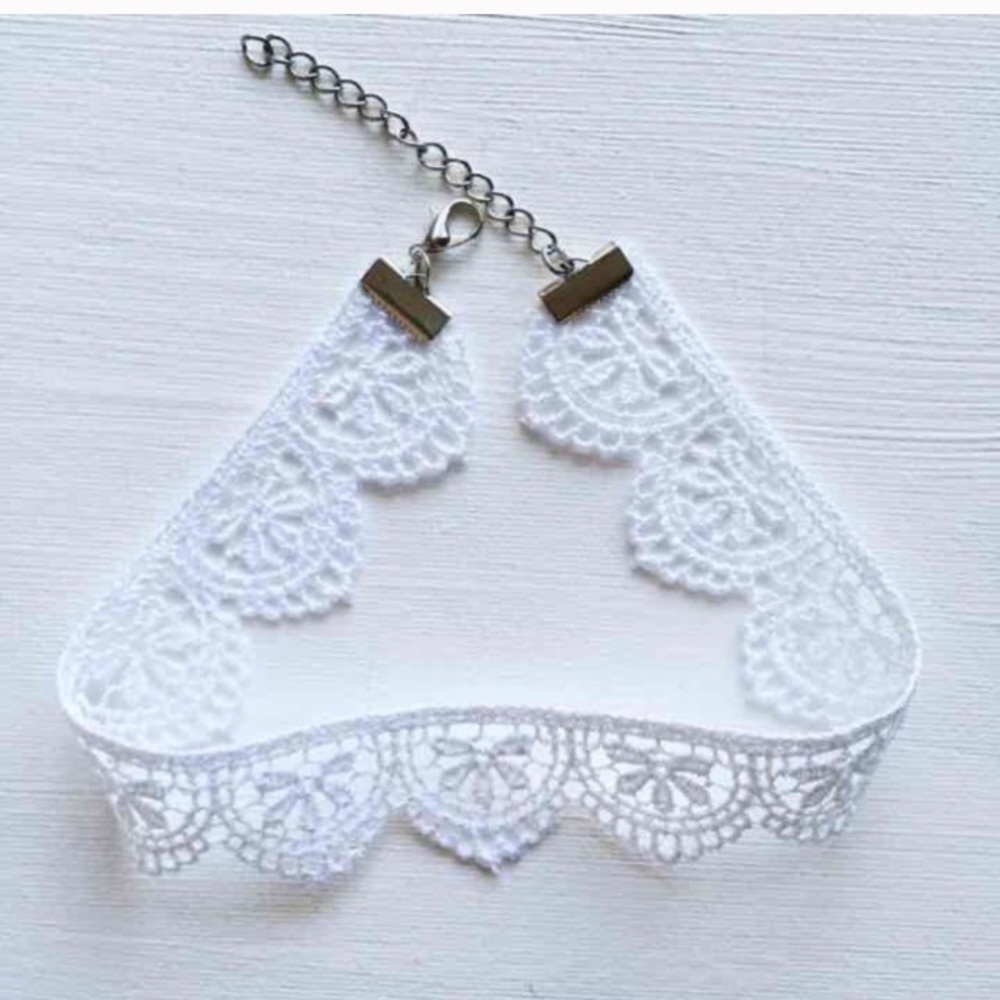 💎NEW ARRIVAL💎 WHITE LACE CHOKER